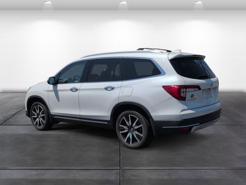 Used 2021 Honda Pilot Touring image 3
