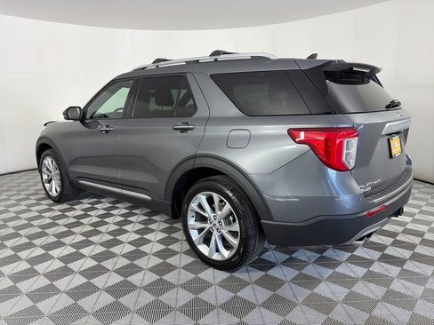 Used 2023 Ford Explorer Platinum w/ Technology Package AWD/4WD image 5