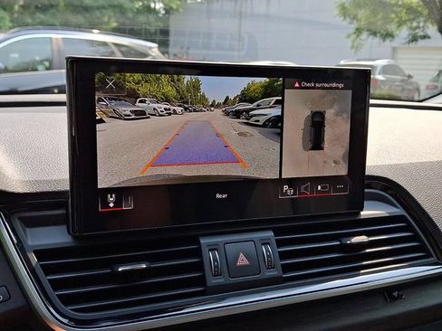 Certified 2024 Audi Q5 e Prestige AWD/4WD image 19
