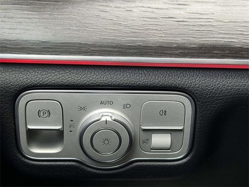 Certified 2022 Mercedes-Benz GLE 350 4MATIC image 23