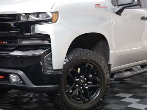 Used 2020 Chevrolet Silverado 1500 LT Trail Boss image 4