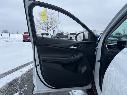 Used 2025 Buick Encore GX Preferred image 8