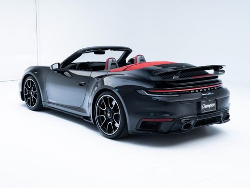 Certified 2025 Porsche 911 Turbo image 3