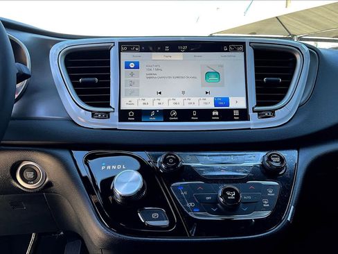 New 2026 Chrysler Voyager LX FWD image 18