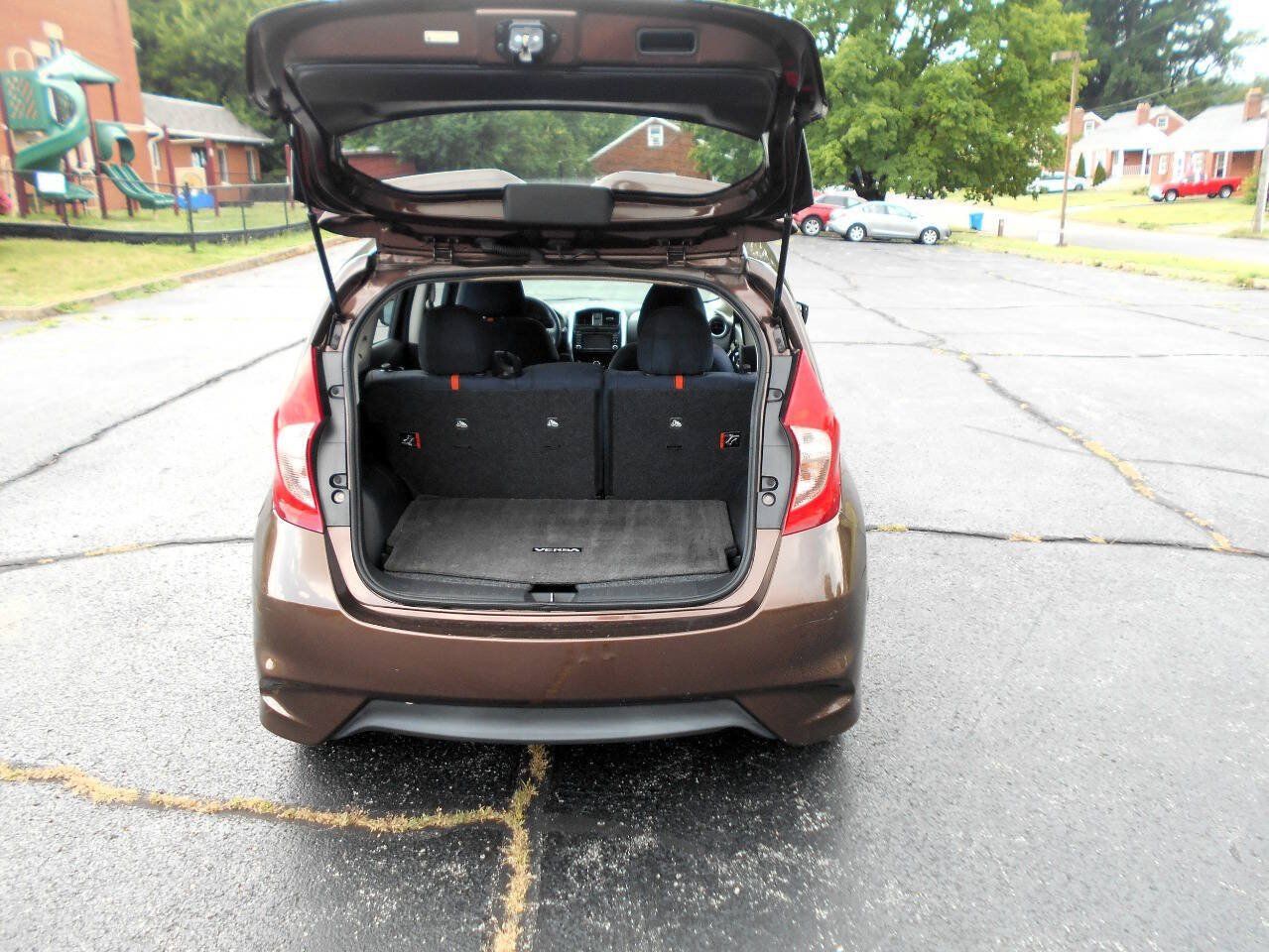 Used 2017 Nissan Versa Note SR w/ SR Tech Package FWD image 19