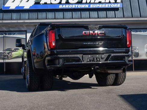 Used 2022 GMC Sierra 3500 Denali image 4