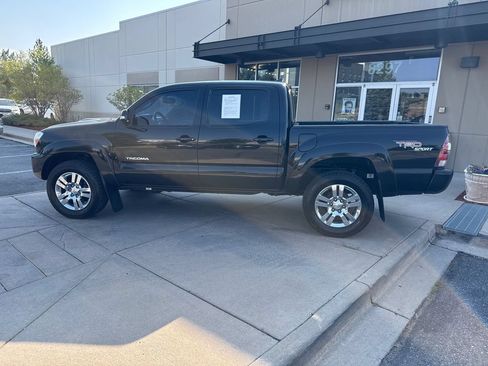 Used 2012 Toyota Tacoma 4x4 Double Cab w/ TRD Sport Upgrade Pkg image 8