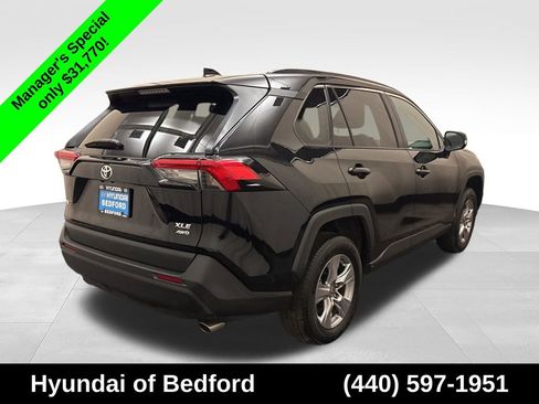 Used 2025 Toyota RAV4 XLE AWD/4WD image 5