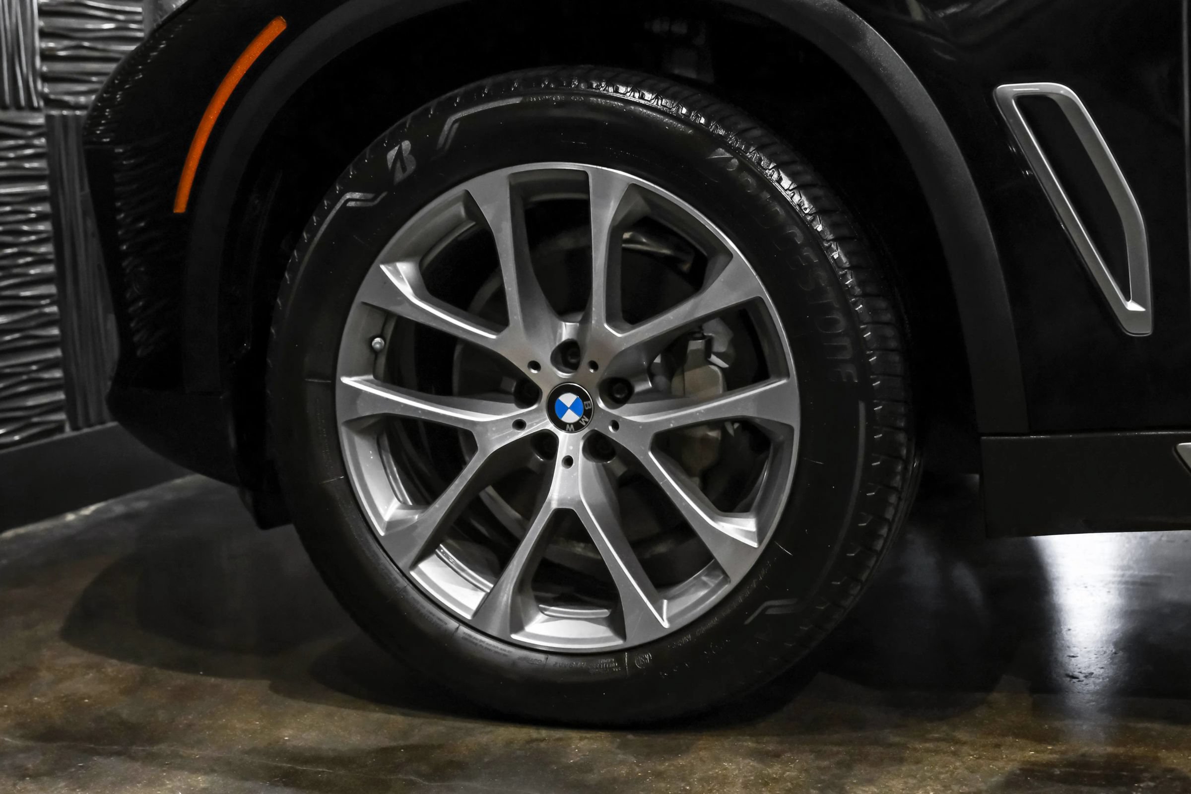 Used 2019 BMW X5 xDrive40i w/ Convenience Package AWD/4WD image 51