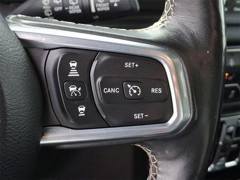 Used 2019 Jeep Wrangler Unlimited Sahara w/ Dual Top Group image 23