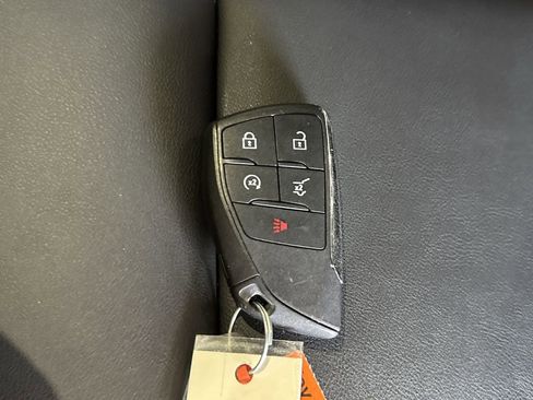 Used 2024 GMC Acadia Elevation image 29