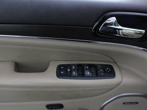 Used 2019 Jeep Grand Cherokee Overland image 23