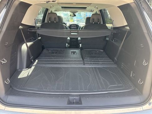 Used 2018 Chevrolet Traverse Premier w/ Driver Confidence II Package FWD image 14