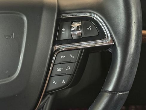 Used 2022 Lincoln Nautilus Reserve FWD image 12
