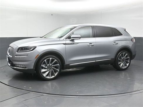 Certified 2023 Lincoln Nautilus Reserve w/ Equipment Group 202A image 4