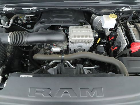 Used 2022 RAM 1500 Big Horn AWD/4WD image 18