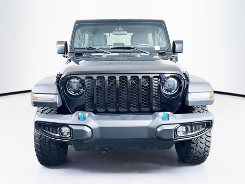 Used 2023 Jeep Wrangler Unlimited w/ Cold Weather Group AWD/4WD image 2