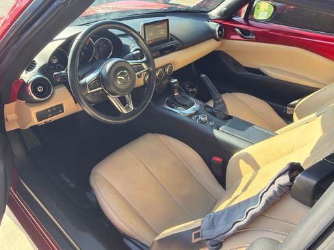 Used 2017 MAZDA MX-5 Miata RF Grand Touring RWD image 6