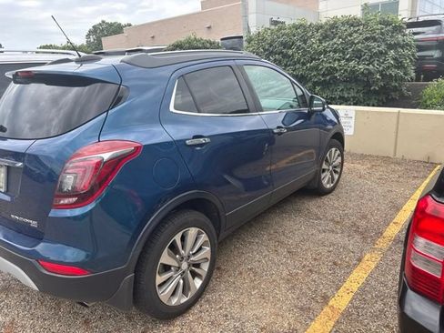 Used 2019 Buick Encore Preferred AWD/4WD image 3