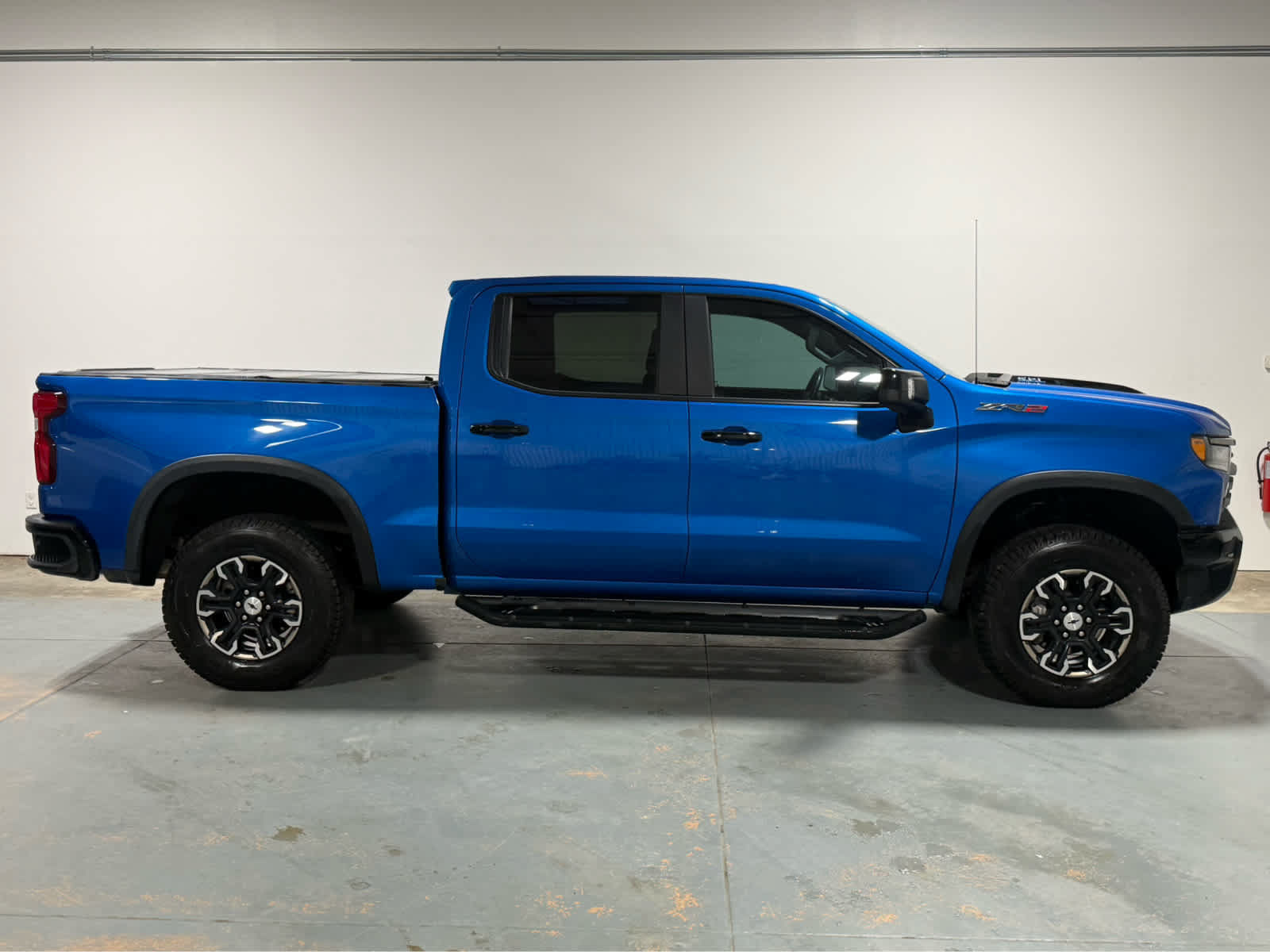 Used 2023 Chevrolet Silverado 1500 ZR2 w/ Technology Package AWD/4WD image 6