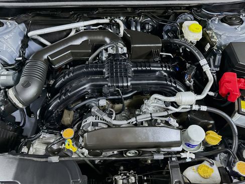 Used 2024 Subaru Crosstrek 2.0i Premium image 32