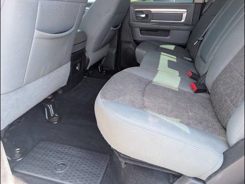 Used 2017 RAM 1500 Big Horn RWD image 10