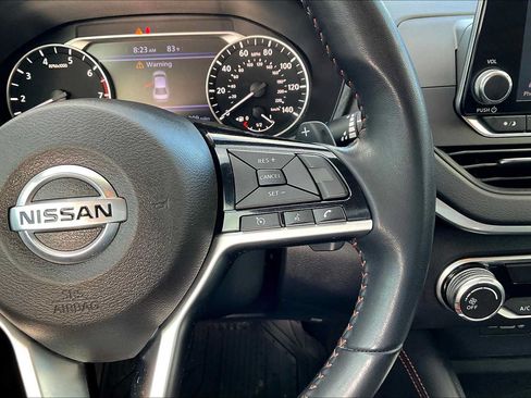 Used 2020 Nissan Altima 2.5 SR FWD image 24