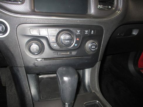 Used 2014 Dodge Charger R/T image 10