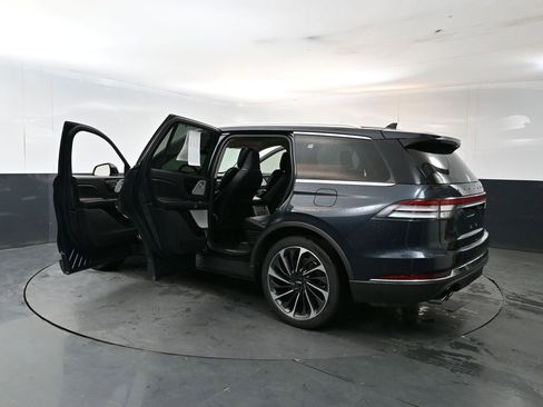 Used 2021 Lincoln Aviator Reserve w/ Equipment Group 202A AWD/4WD image 27