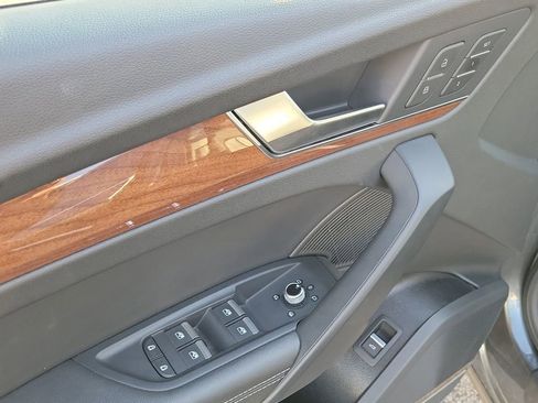 Used 2023 Audi Q5 2.0T Premium Plus image 19