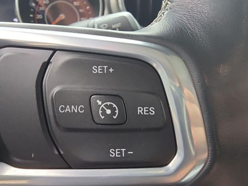 Used 2020 Jeep Gladiator Overland w/ LED Lighting Group AWD/4WD image 37