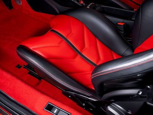 Used 2019 Ferrari 488 Spider image 23