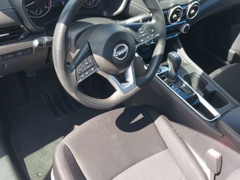 Used 2024 Nissan Sentra SV FWD image 7