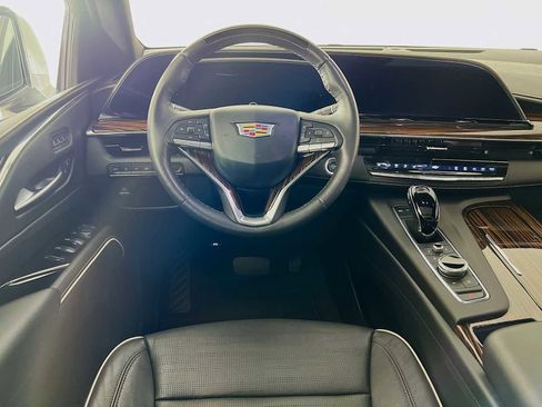 Used 2023 Cadillac Escalade Premium Luxury image 23