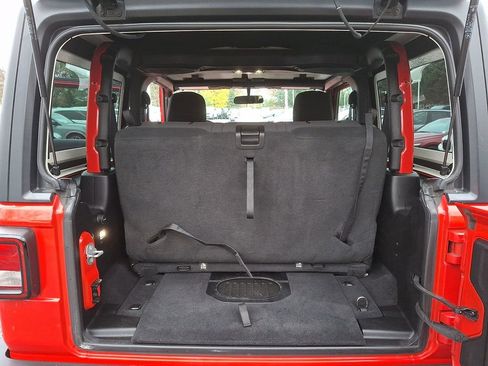 Used 2021 Jeep Wrangler Willys image 27