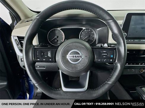 Certified 2021 Nissan Rogue SV w/ Premium Package image 11