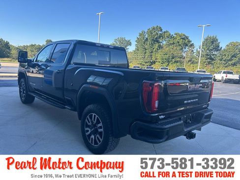 Used 2022 GMC Sierra 2500 AT4 w/ AT4 Premium Plus Package image 7