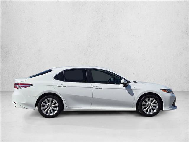 Used 2019 Toyota Camry LE FWD image 4