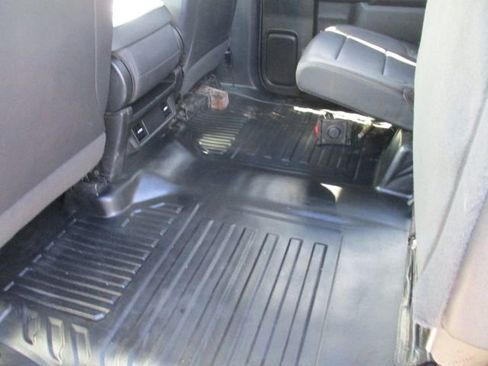 Used 2023 GMC Sierra 3500 Pro w/ Fleet Convenience Package image 9