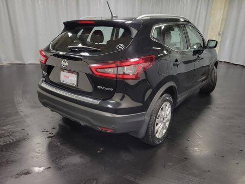Used 2020 Nissan Rogue Sport SV w/ All-Weather Package AWD/4WD image 9