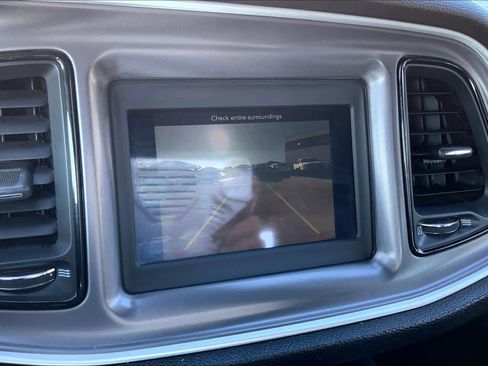 Used 2019 Dodge Challenger SXT image 26