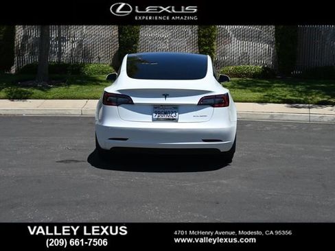 Used 2022 Tesla Model 3 Long Range AWD/4WD image 5