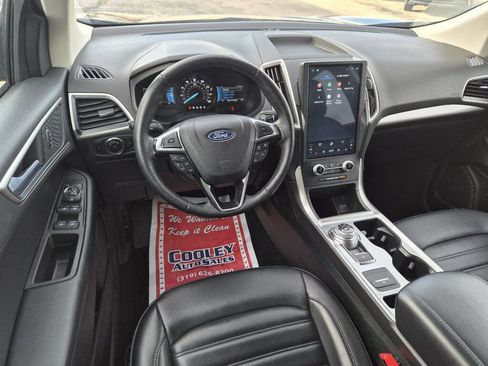 Used 2024 Ford Edge SEL image 8