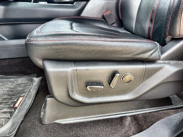 Used 2023 Ford Expedition Limited RWD image 12