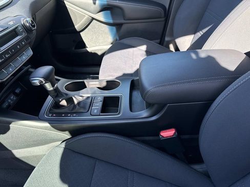 Used 2019 Kia Sorento AWD w/ LX Convenience Package image 13