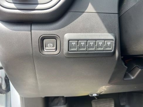 Used 2025 GMC Sierra 3500 Pro w/ Convenience Package AWD/4WD image 21
