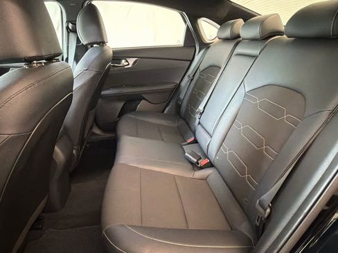 Used 2023 Kia Forte GT-Line w/ GT-Line Premium Package FWD image 21