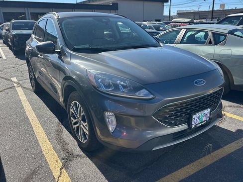 Used 2021 Ford Escape SEL w/ Technology Package AWD/4WD image 2