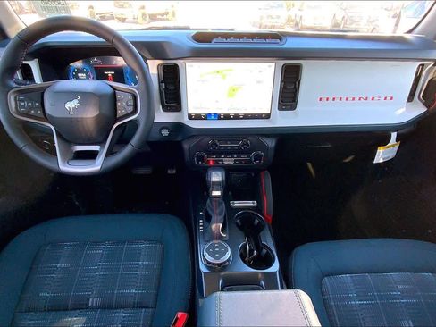 New 2026 Ford Bronco Heritage Edition image 12