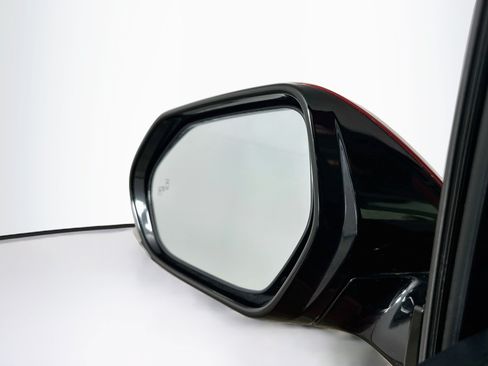 Used 2020 Toyota Prius LE FWD image 16